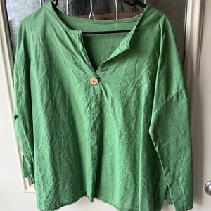 Elegant Green Women's Blouse